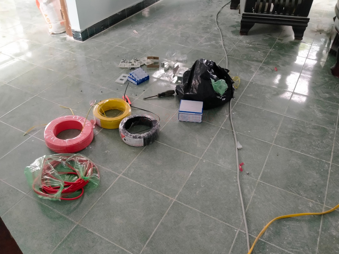 Dùng cụ và các trang bị sửa chữa điện nước